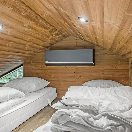 2 Bedroom Cozy In Nyaraló