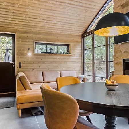 2 Bedroom Cozy In Holiday home