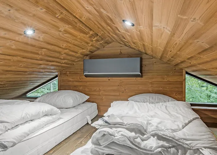 2 Bedroom Cozy In Nyaraló